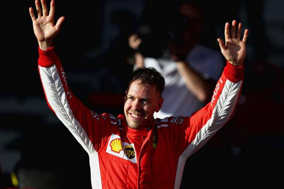 Alla fine un Vettel raggiante pu festeggiare il miglior inizio di stagione possibile.